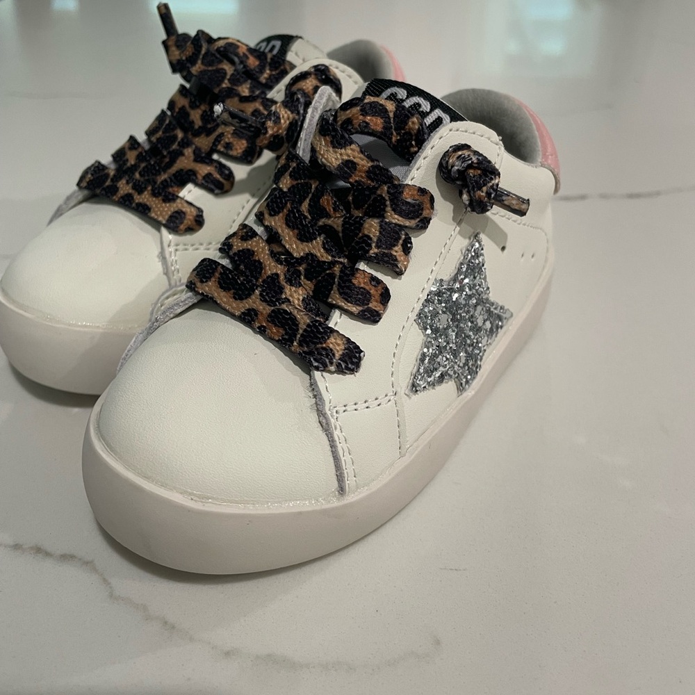 Toddler girl sneakers